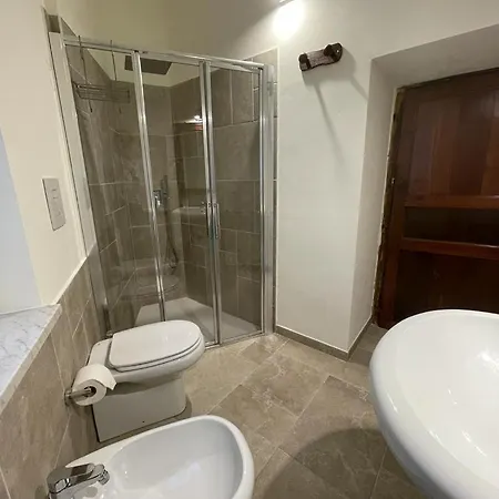 Nocleg ze śniadaniem Baroon - Bistrot & 3*